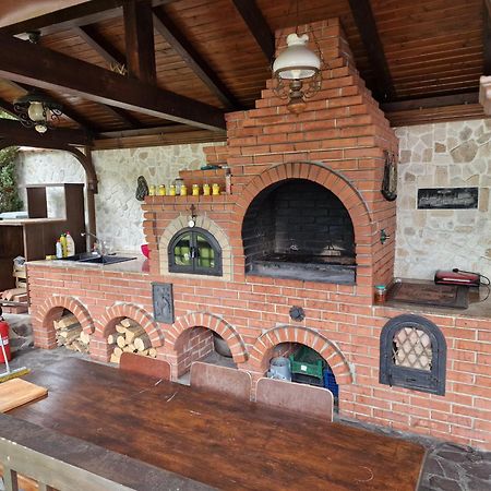 Casa Andrei Hotell Orşova Exteriör bild