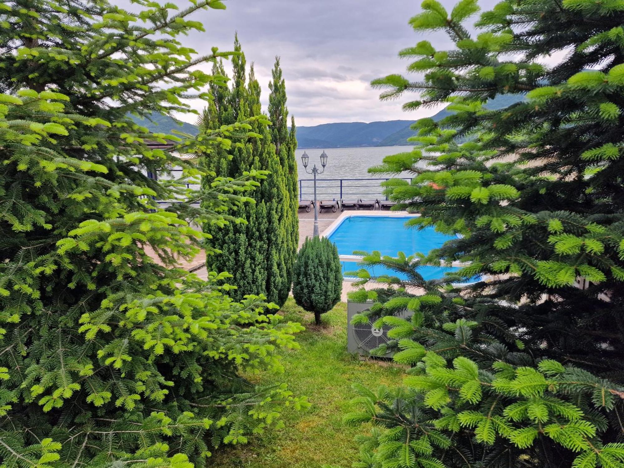 Casa Andrei Hotell Orşova Exteriör bild