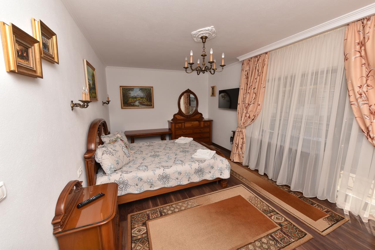 Casa Andrei Hotell Orşova Exteriör bild