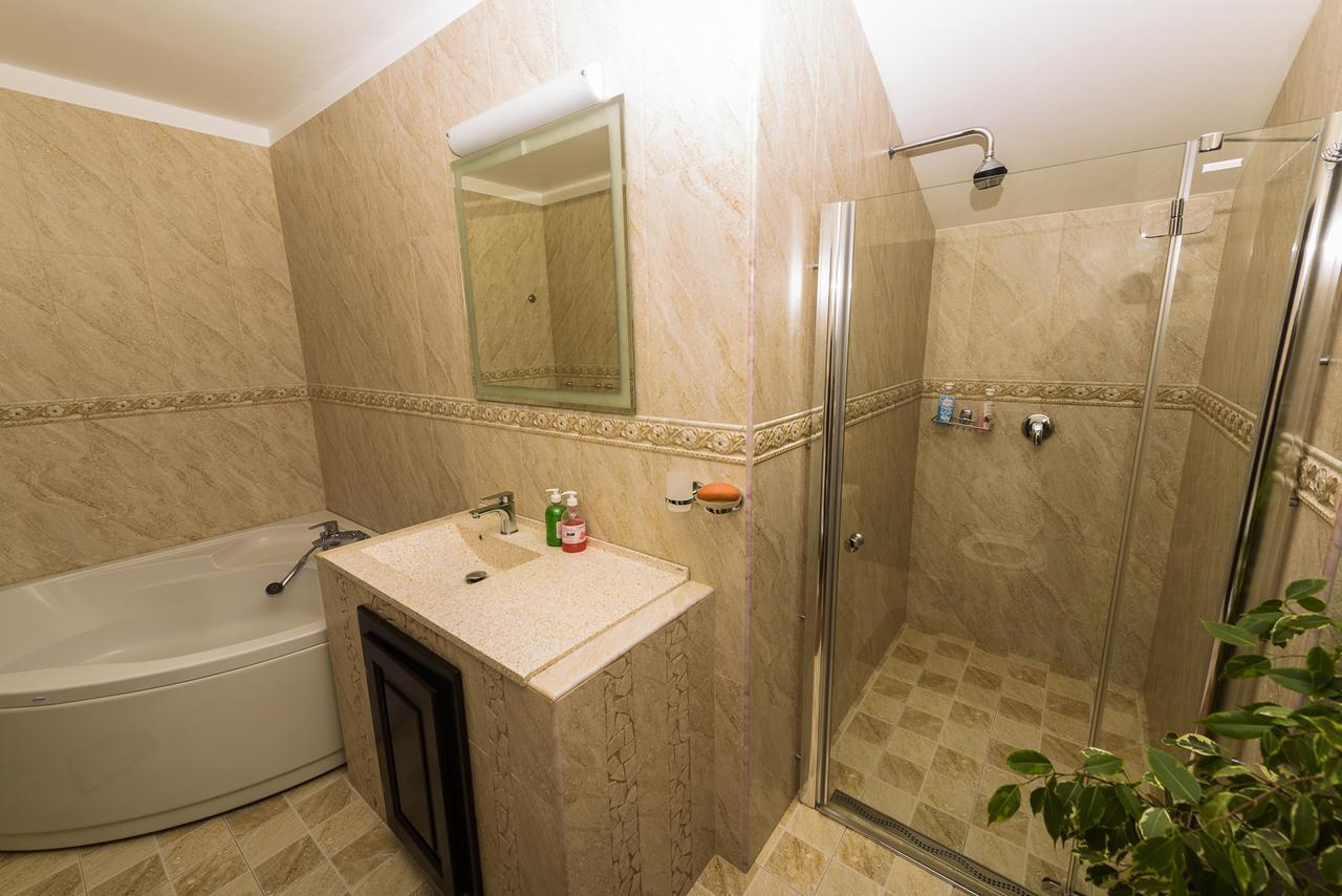 Casa Andrei Hotell Orşova Exteriör bild