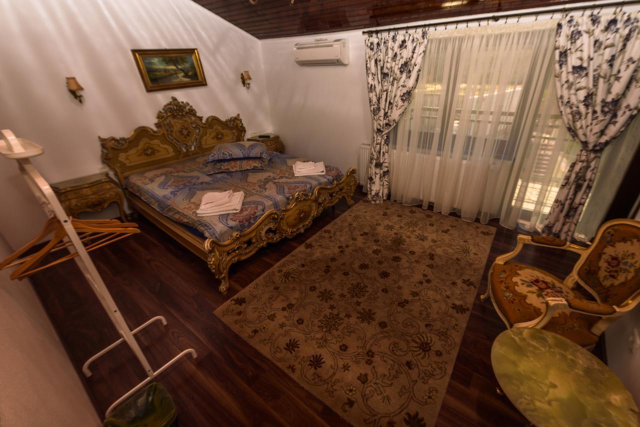 Casa Andrei Hotell Orşova Exteriör bild