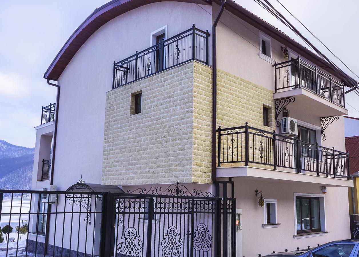 Casa Andrei Hotell Orşova Exteriör bild