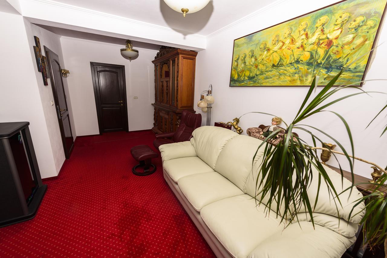 Casa Andrei Hotell Orşova Exteriör bild