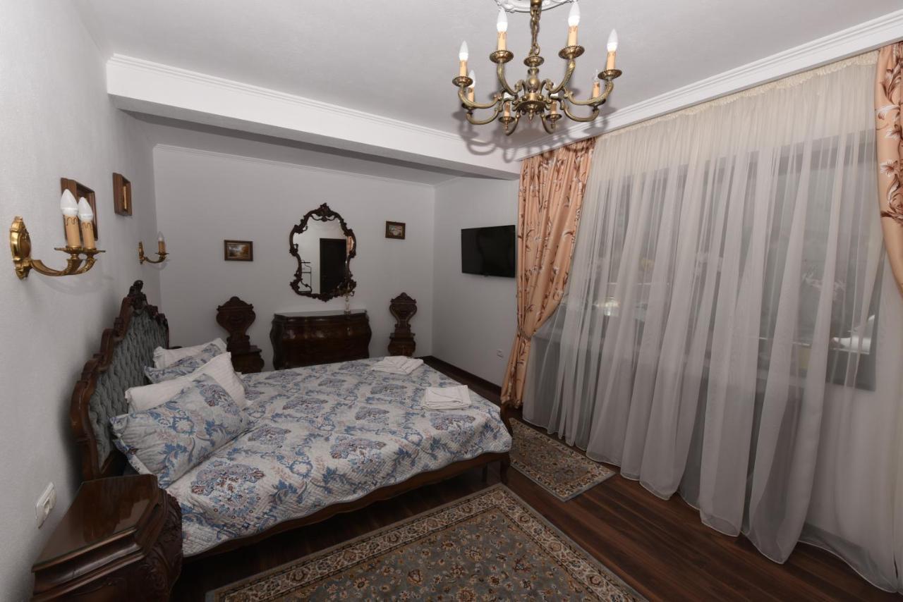 Casa Andrei Hotell Orşova Exteriör bild