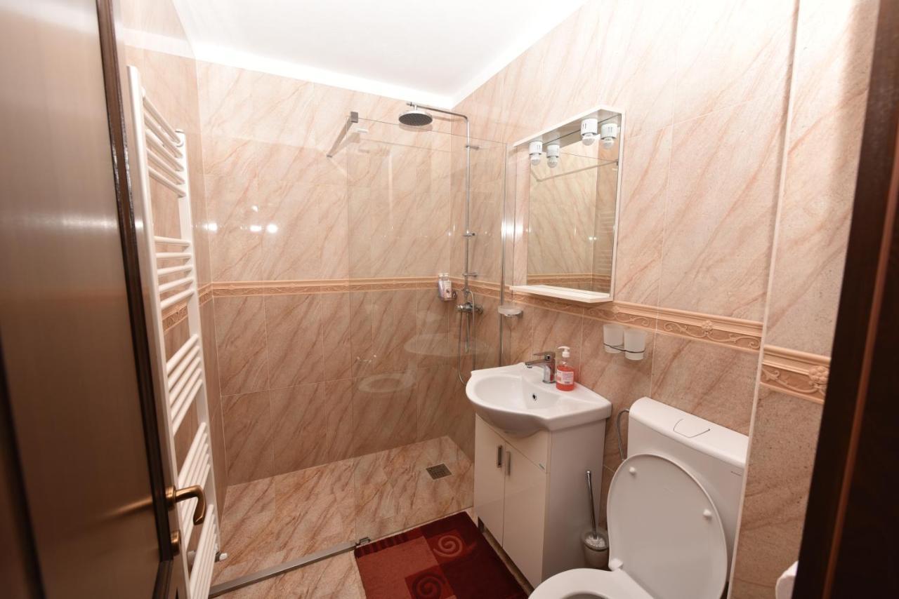 Casa Andrei Hotell Orşova Exteriör bild