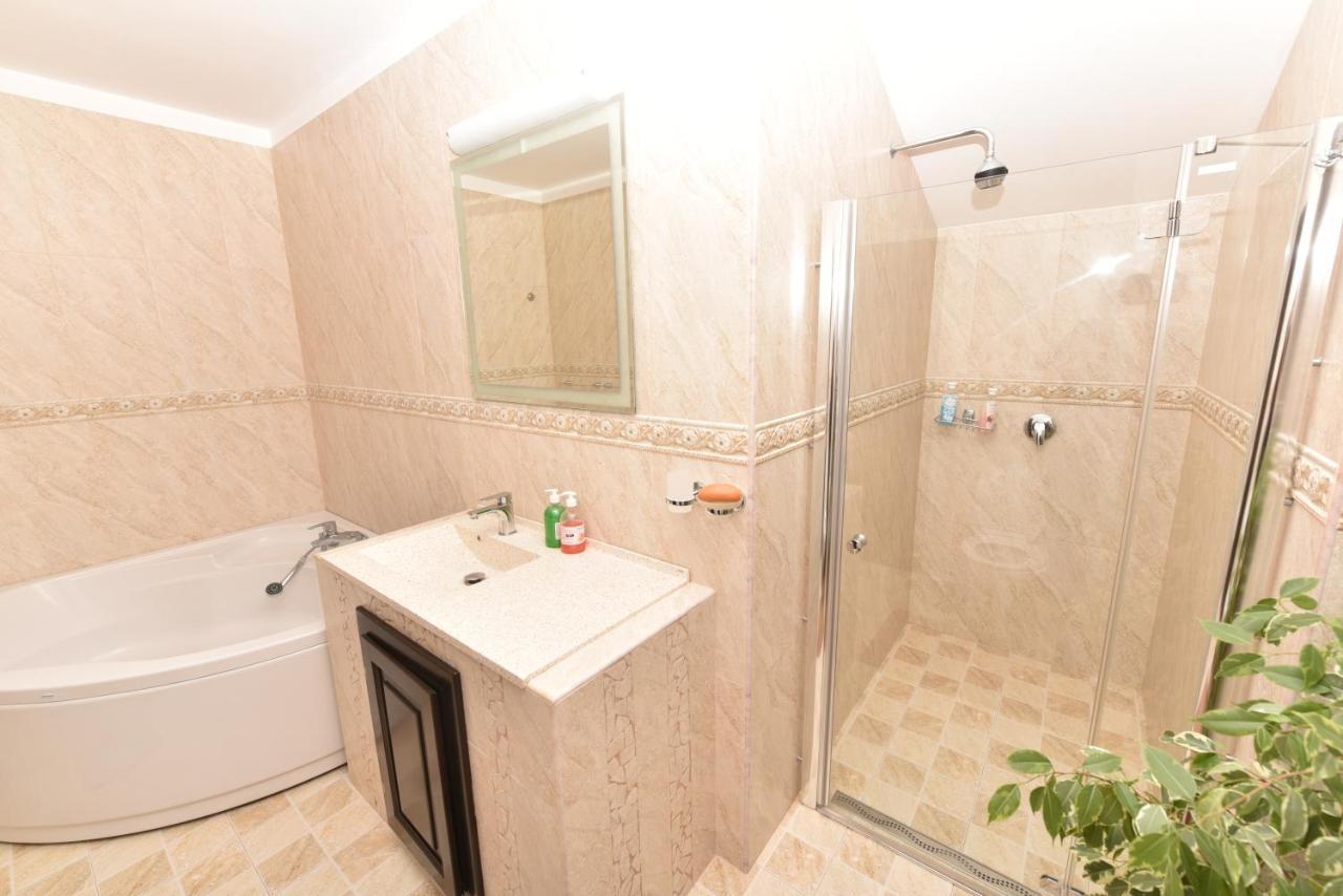 Casa Andrei Hotell Orşova Exteriör bild