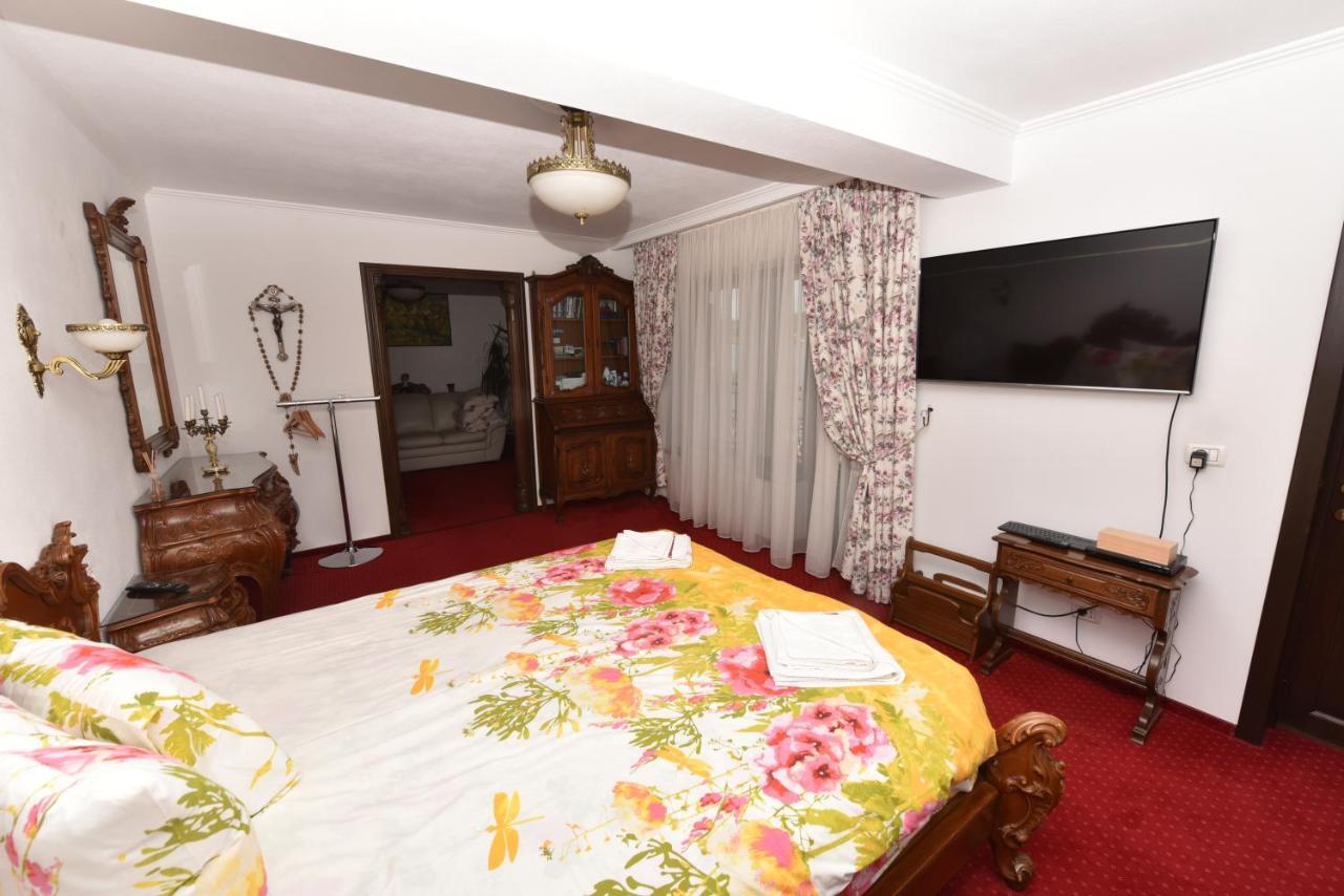 Casa Andrei Hotell Orşova Exteriör bild