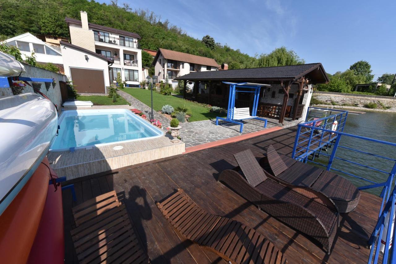Casa Andrei Hotell Orşova Exteriör bild